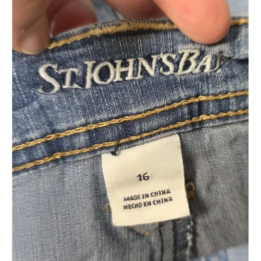 St. John's Bay Blue Denim Jean Skort Women's Size 16 With Pockets